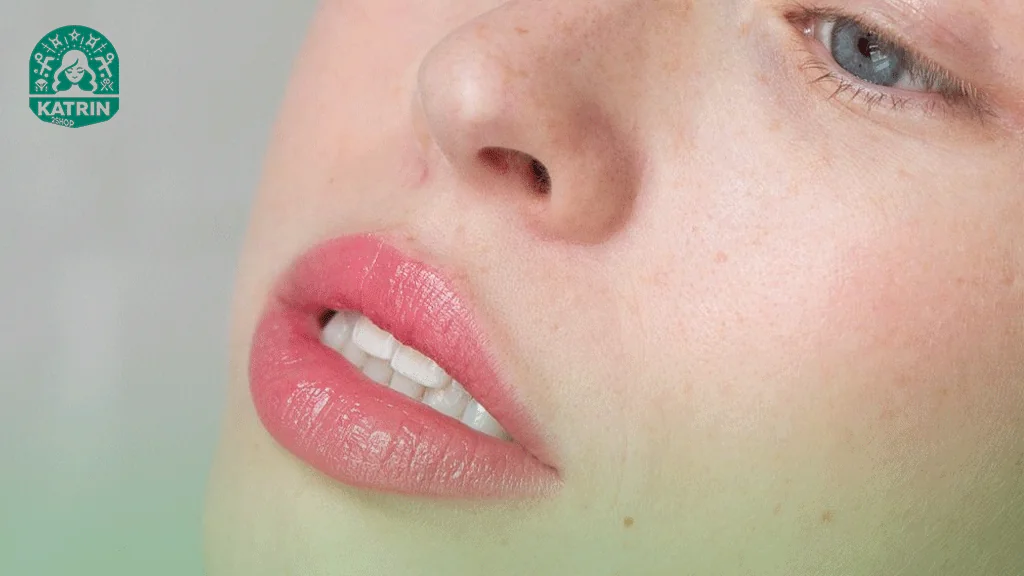 تأثیر تینت لب در ایجاد رنگی طبیعی و پایدار